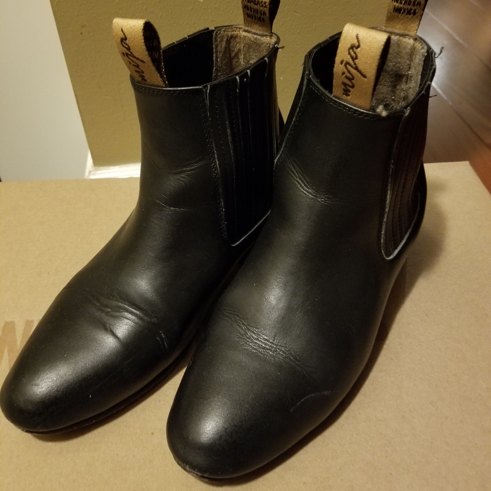 Black Mija boots